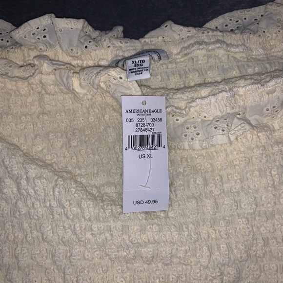 ⭐️NWT AE Smocked Off the Shoulder Top - Picture 6 of 7